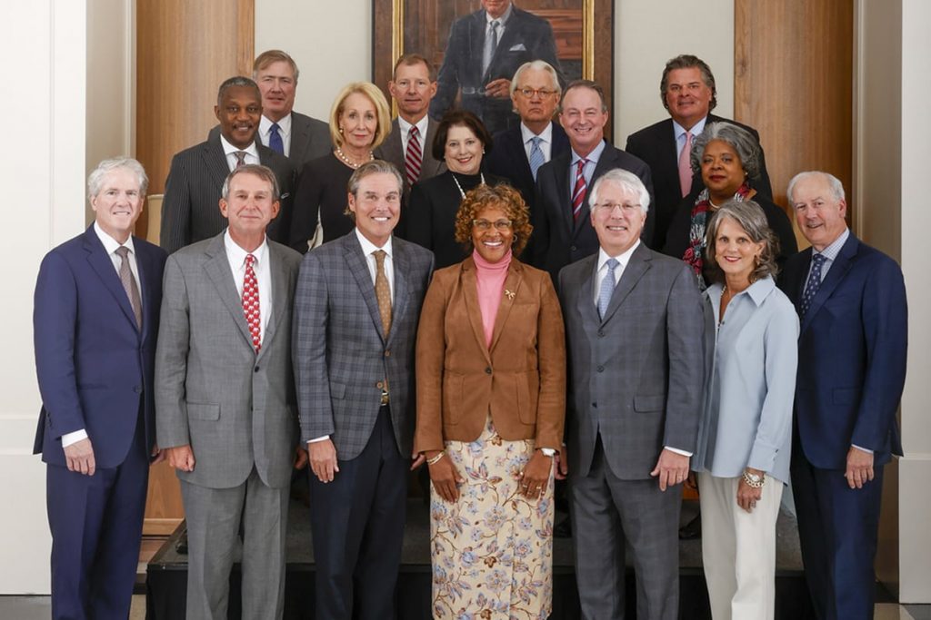Group photo of the UA board of trustees